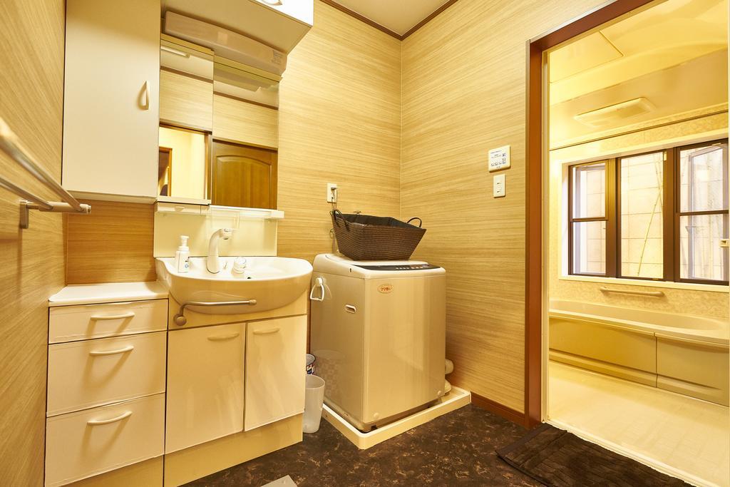 קיוטו Guesthouse Nijo Fukuro-Tei מראה חיצוני תמונה